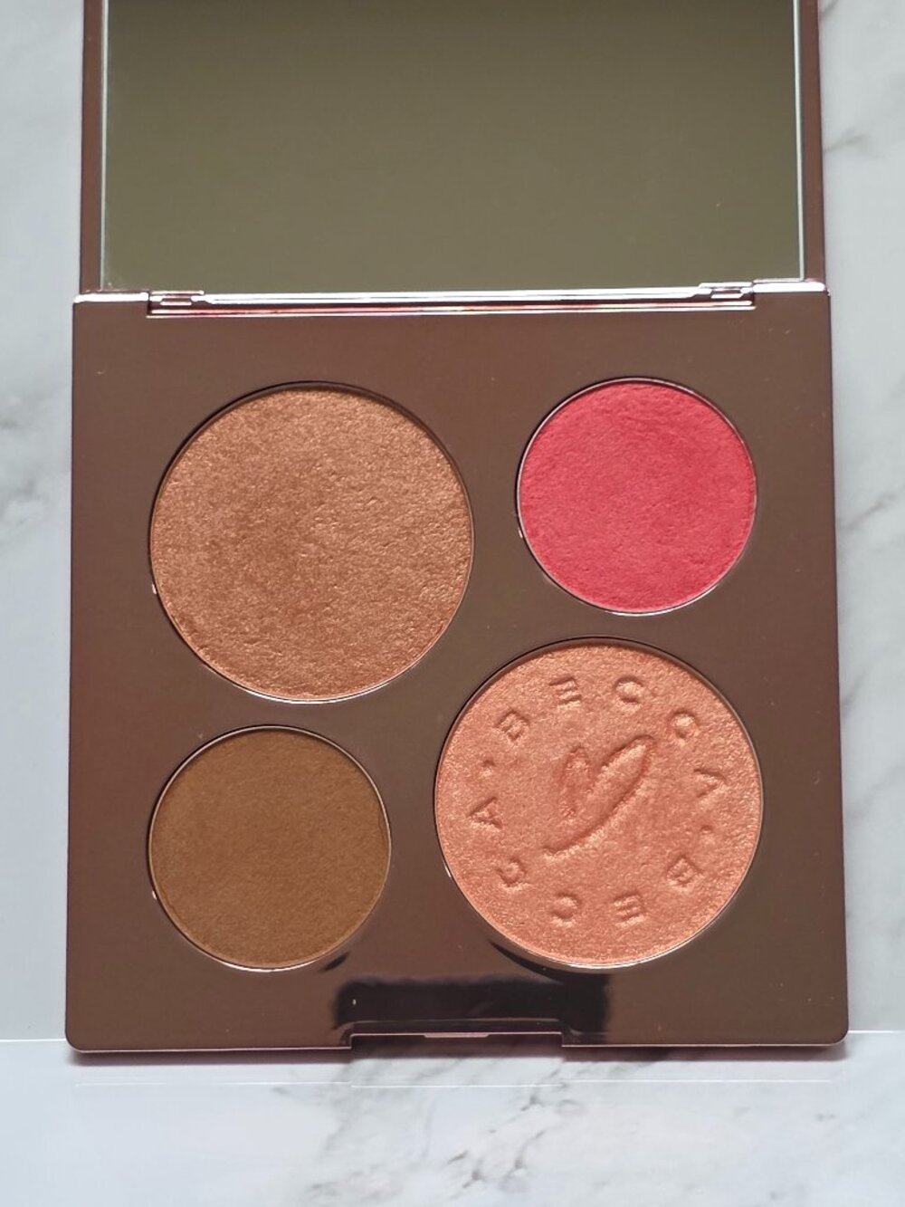 Becca x Chrissy Teigen Glow Face Palette